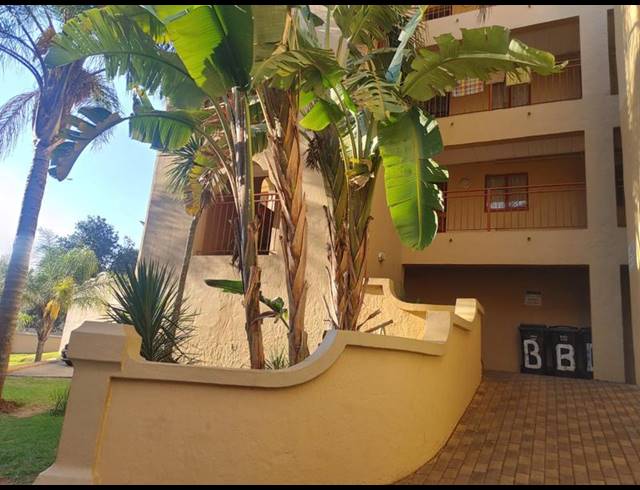 2 BEDROOM APARTMENT FOR SALE IN HELDERKRUIN